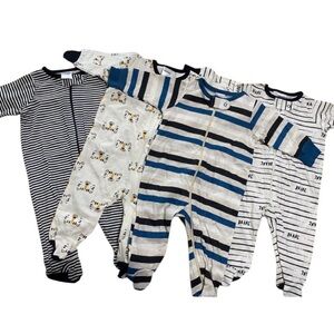 Onesies footed sleepers. Set of 4. size 0-3m